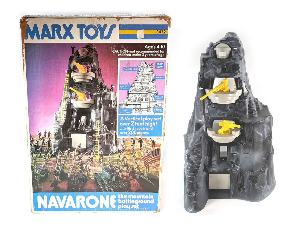 Lot 723: 1975 Marx Navarone Playset All Original No. 3412