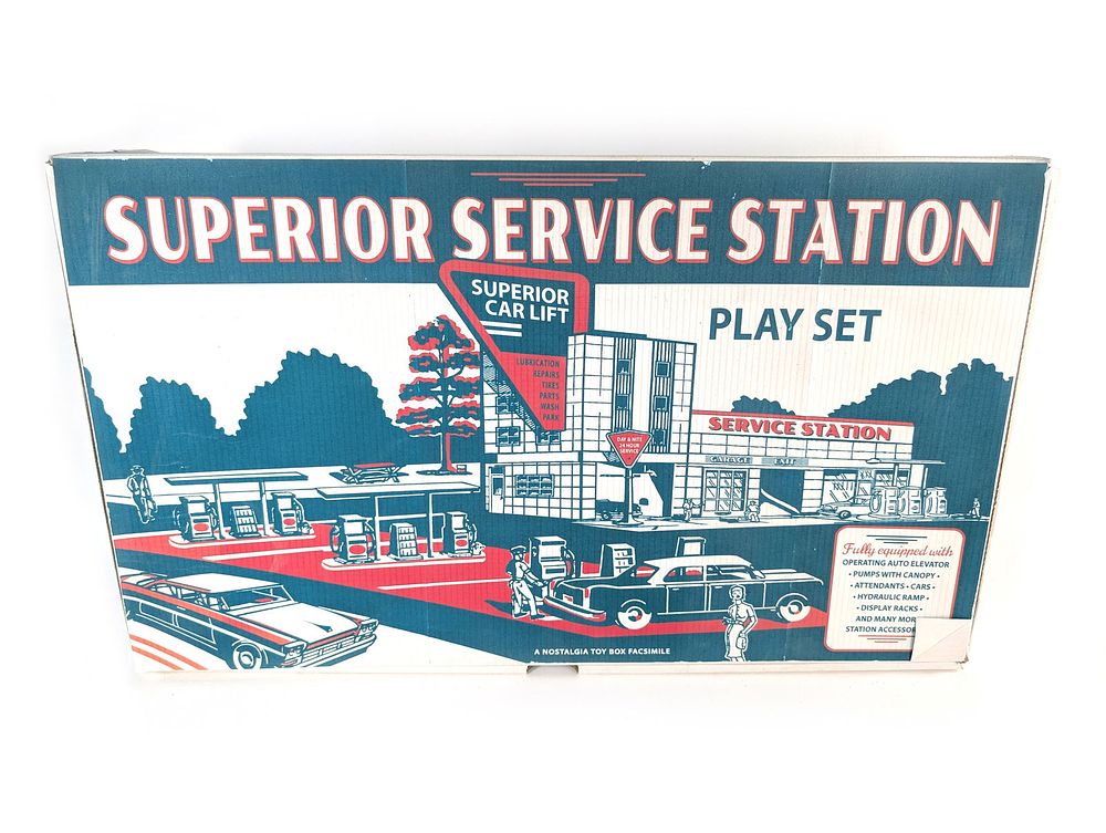 Lot 727: Superior Service Station Playset No. 1000 Reproduction Box