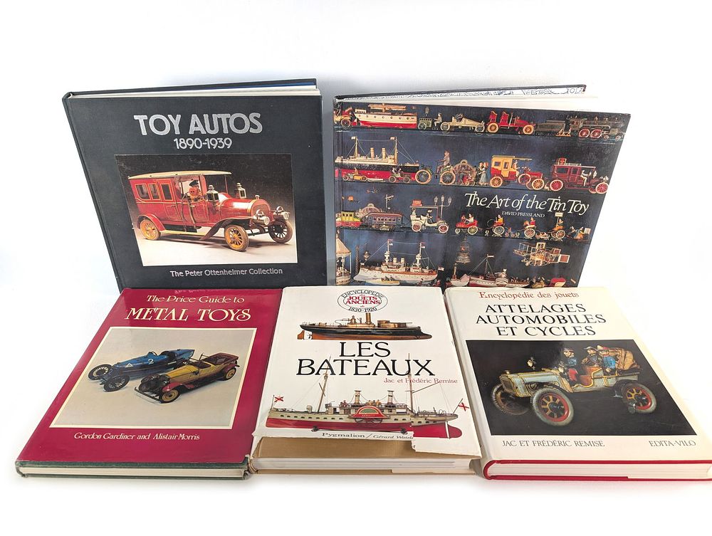 Lot 737: 5 Tin Toys Automobile Boats & Metal Toys Identification Guides