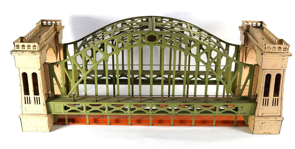 Lot 740B: Prewar Lionel Hellgate Bridge No 300 Standard Gauge Original
