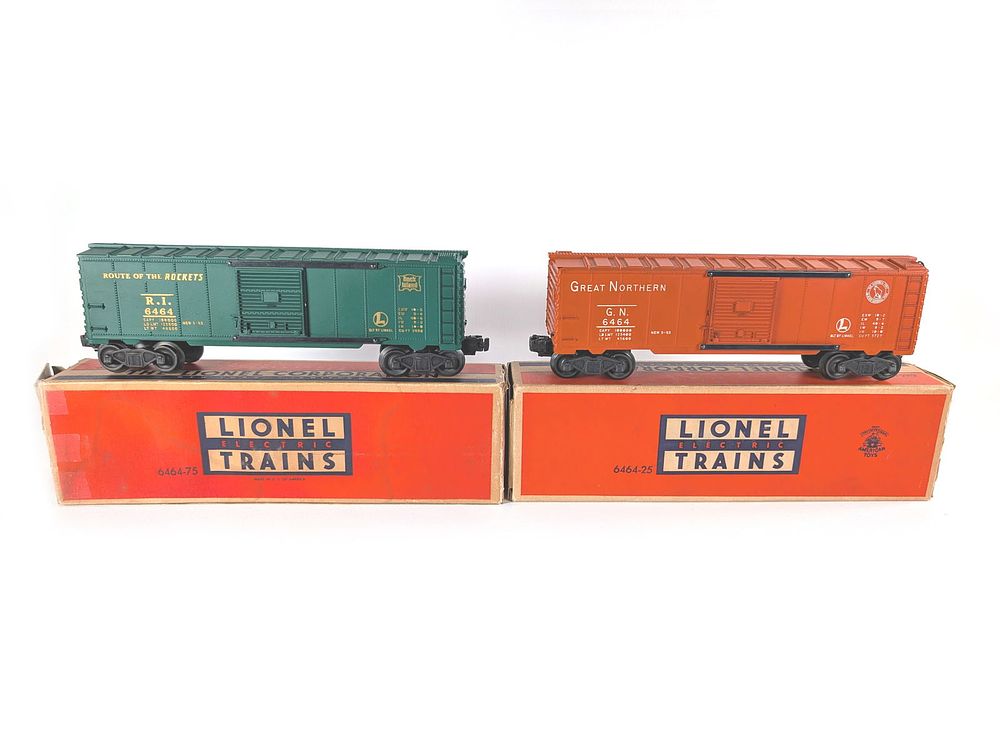 Lot 745: Lionel Trains Great Northern 6464-25 and Rock Island 6464-75 Box Cars NMIB