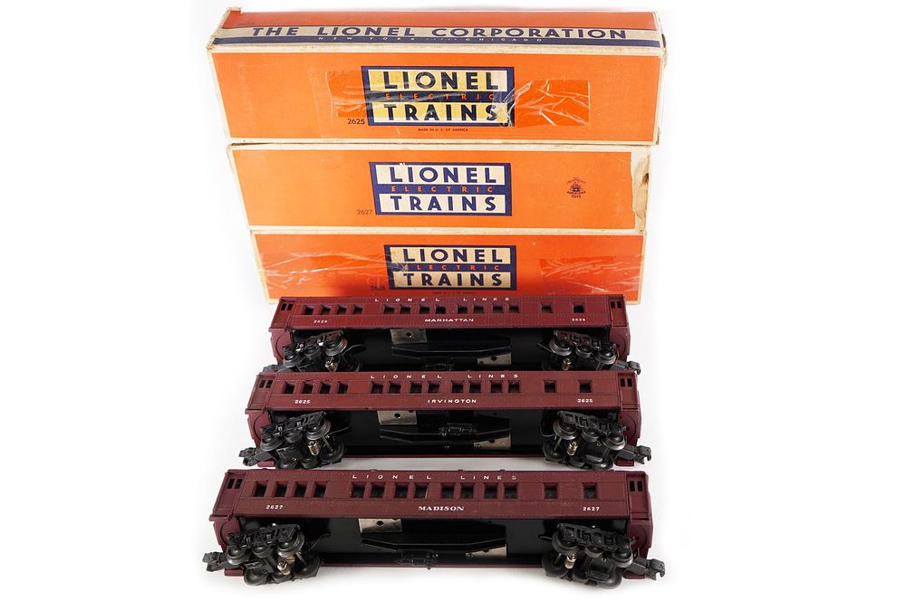 Lot 763: Lionel Pullman Cars 2625 2627 2628 Boxed