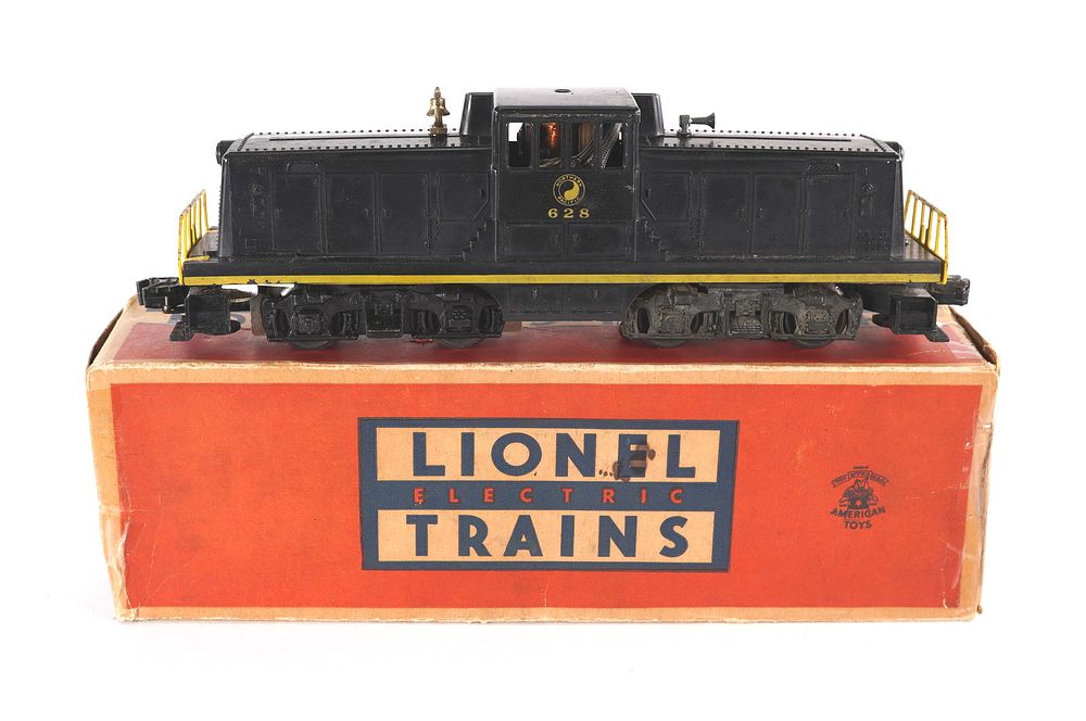 Lot 766: Lionel Western Pacific Diesel Switcher Locomotive 628 in Original Box