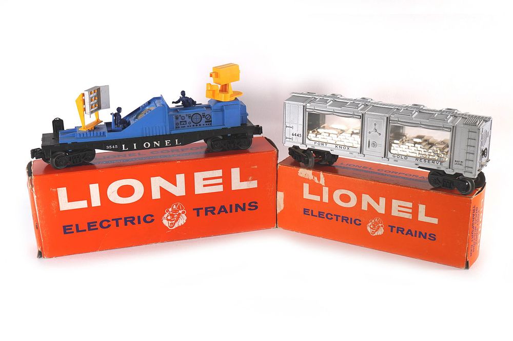 Lot 769: Lionel Fort Knox Gold Bullion Car 6445 & Operating TV Monitor Car 3545 Boxes