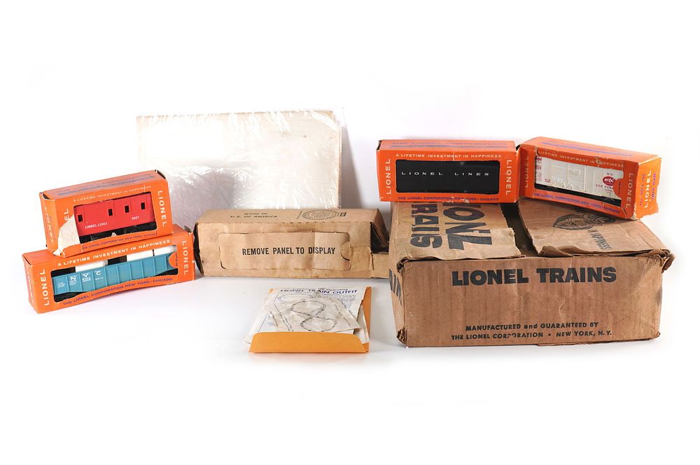 Lot 774: Lionel Freight Set Uncataloged X-837 in Set Box