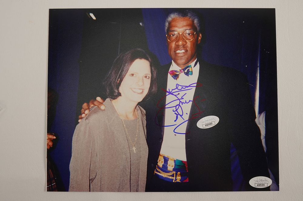 Lot 158: Julius Erving AUTOGRAPHED 10 x 8 Color Photo w/COA