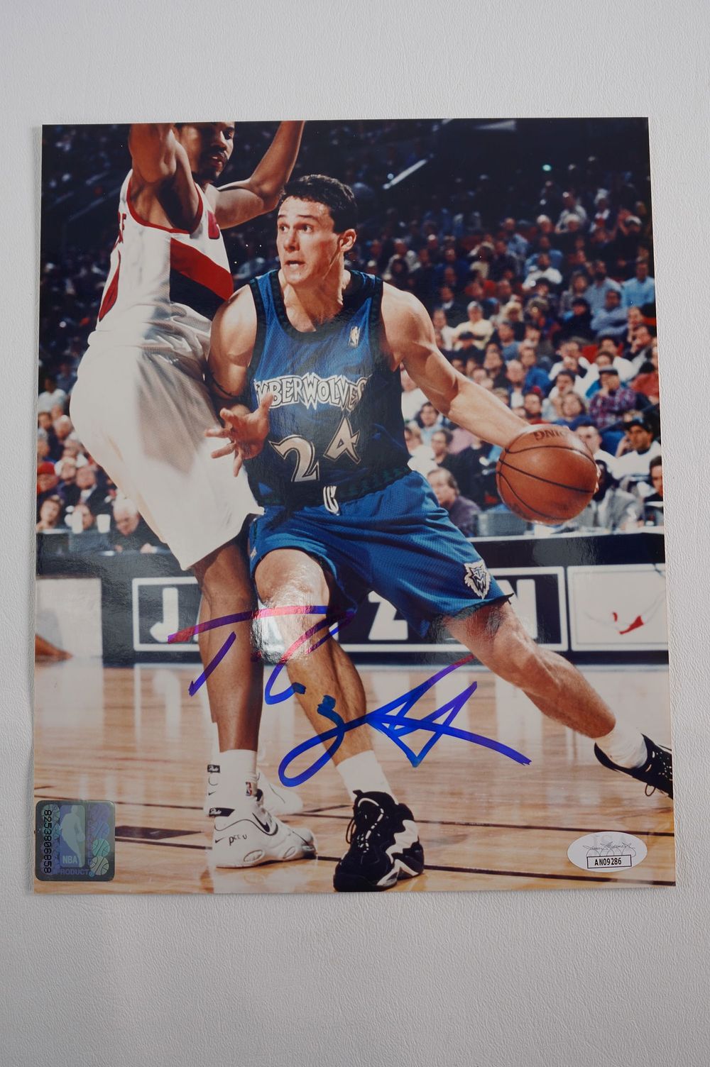 Lot 162: Tom Gugliotta No. 24 AUTOGRAPHED 8 x 10 Color Photo Minnesota Timberwolves w/COA
