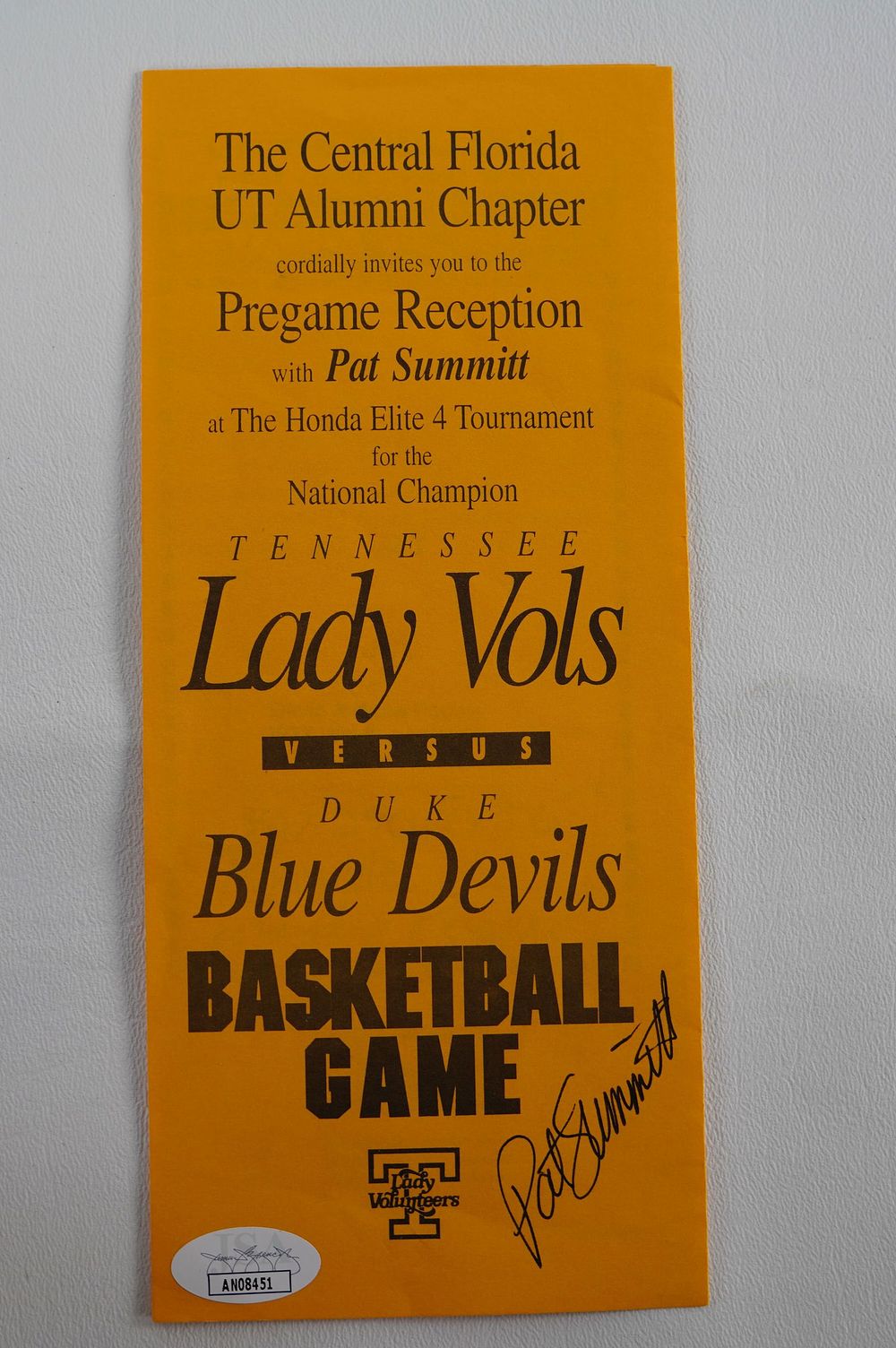 Lot 188: Pat Summitt AUTOGRAPHED Brochure Tennessee Lady Vols w/COA