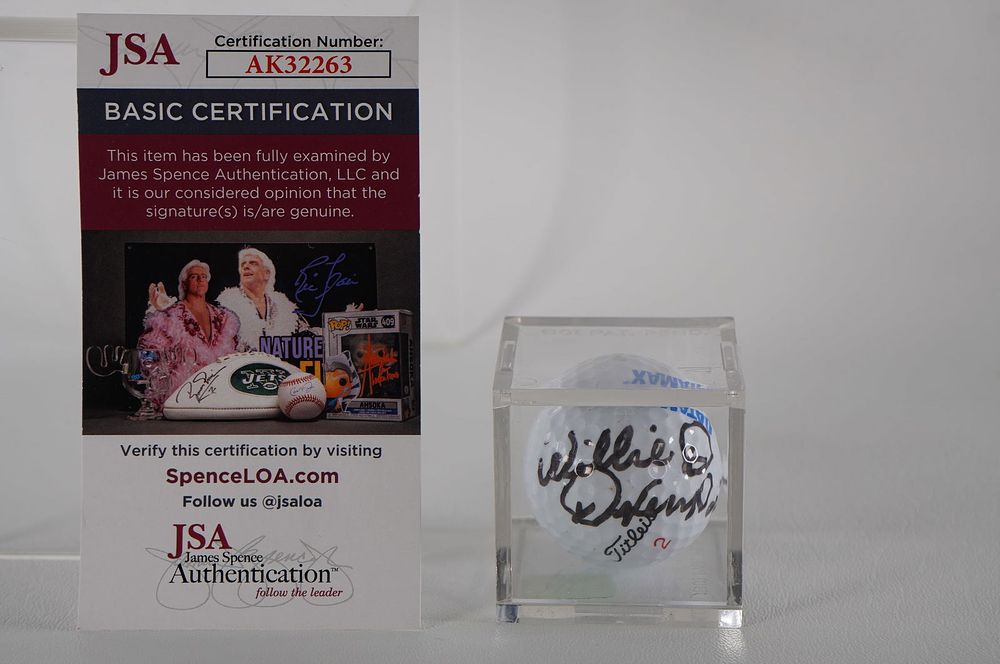 Lot 195: Willie Davenport AUTOGRAPHED Golf Ball, in Case w/COA