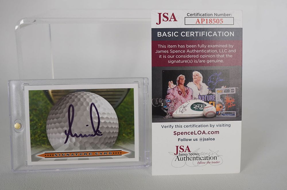 Lot 212: Annika Sorenstam AUTOGRAPHED Trading Card w/COA