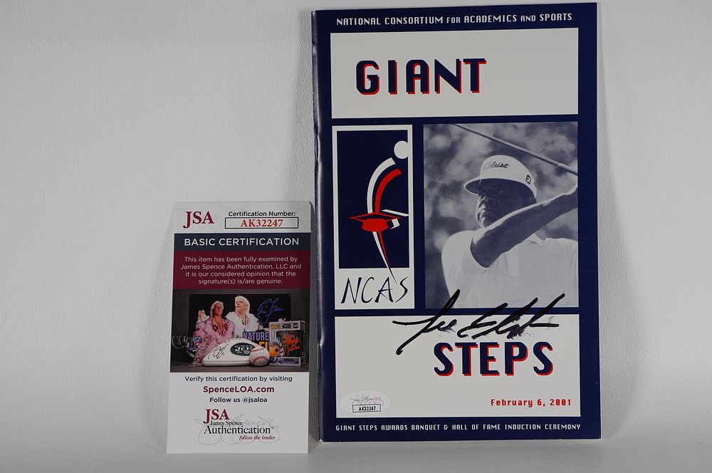 Lot 256: Lee Elder AUTOGRAPHED Program w/COA