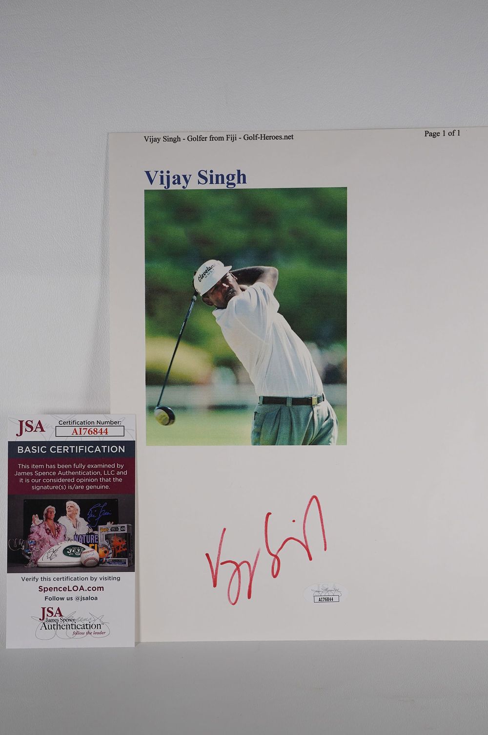 Lot 271: Vijay Singh AUTOGRAPHED Hand Signed Color Photo w/COA