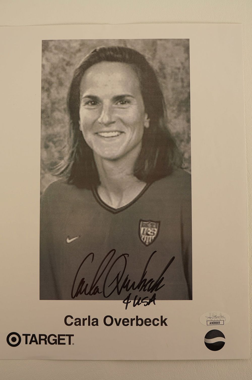 Lot 284: Carla Overbeck No. 4 USA AUTOGRAPHED 8.5 x 11 B & W Photo w/COA