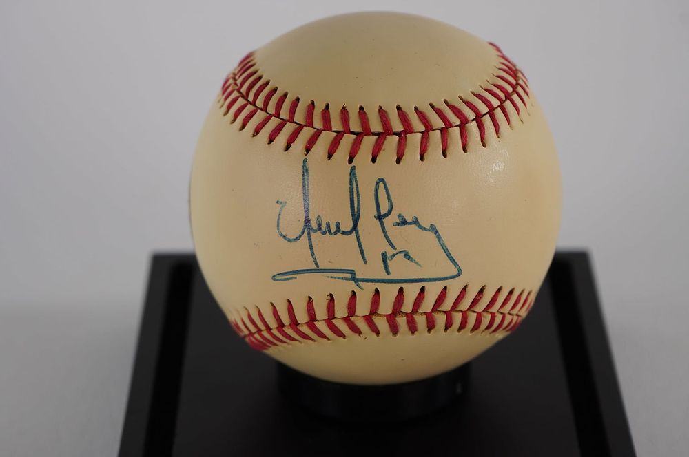 Lot 302: Eddie Perez AUTOGRAPHED Baseball w/COA