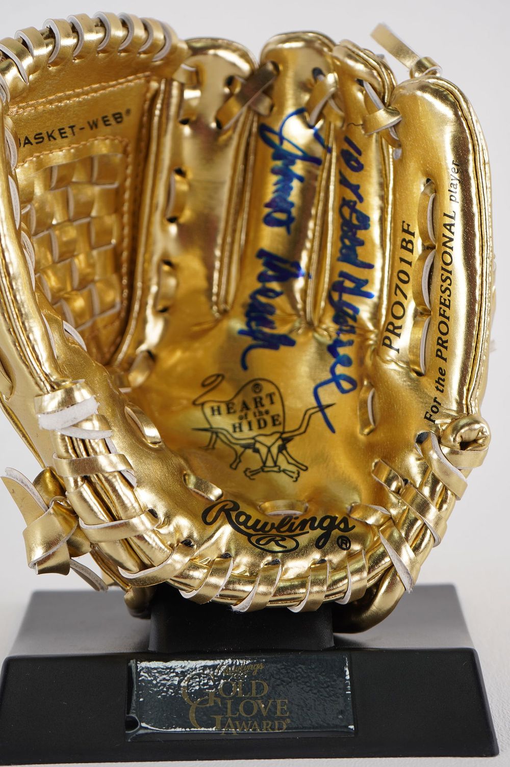 Lot 309: Johnny Bench AUTOGRAPHED Mini-Glove w/COA