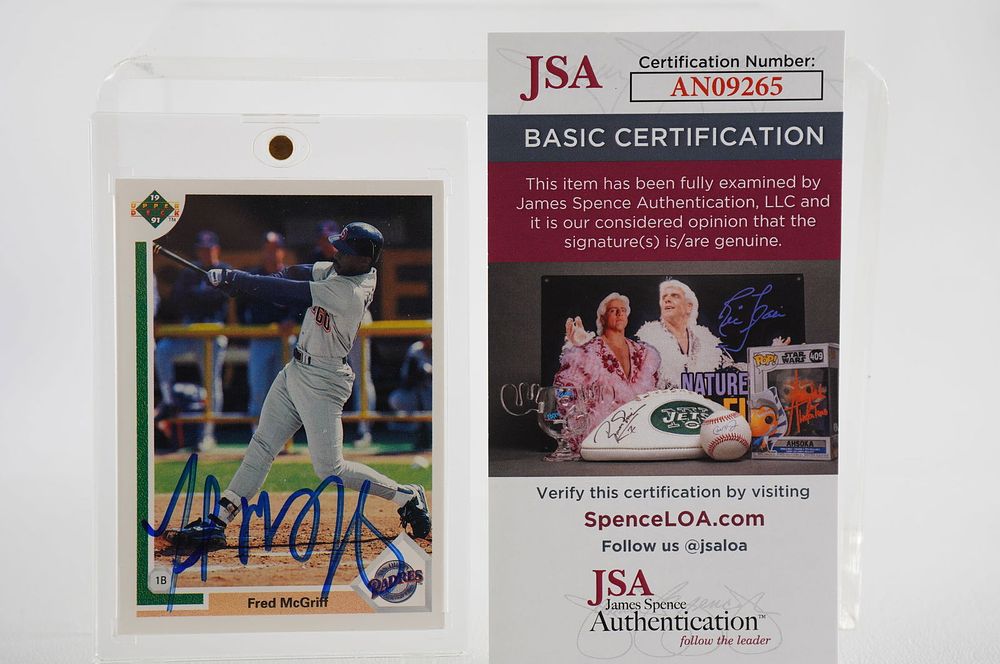 Lot 354: Fred McGriff No. 29 San Diego Padres AUTOGRAPHED Trading Card w/COA