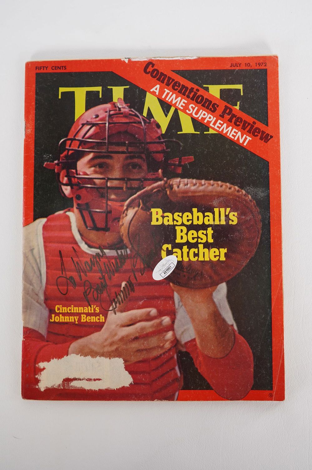 Lot 404: Johnny Bench No. 5 Cincinnati Reds AUTOGRAPHED Magazine w/COA