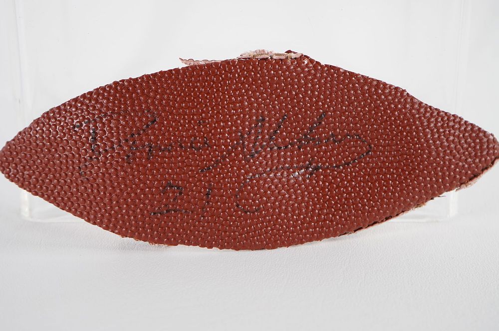 Lot 456: Donnie Abraham AUTOGRAPHED Ball Panel w/COA