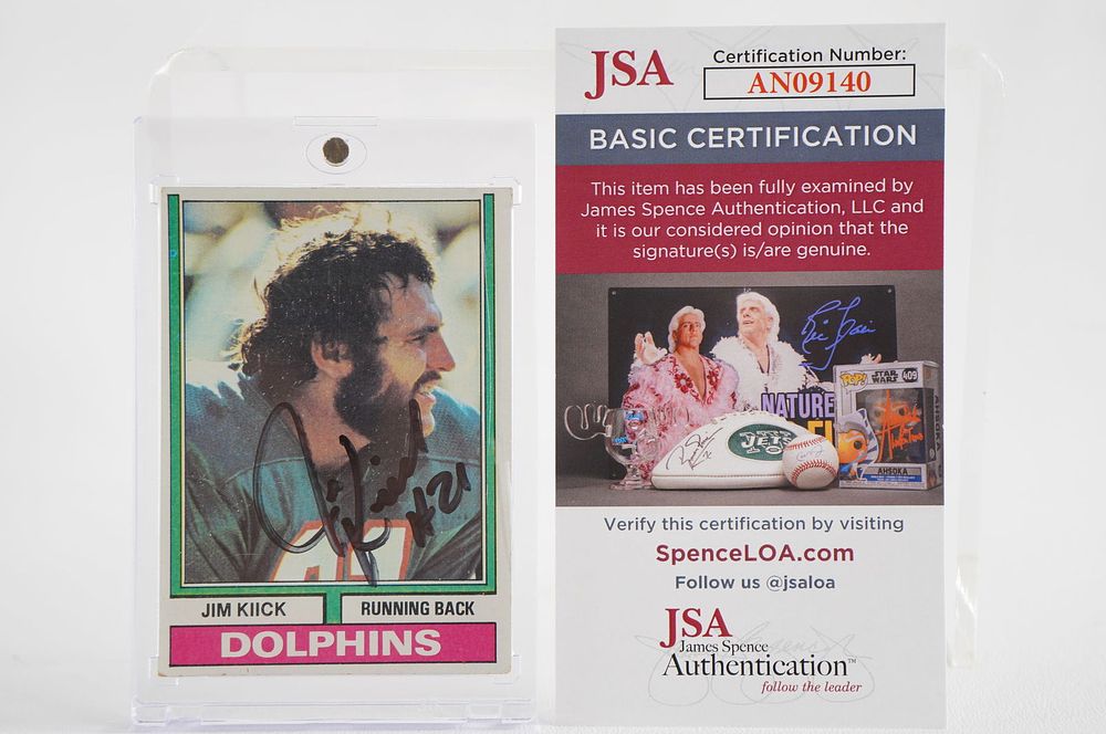 Lot 524: Jim Kiick No. 21 Autographed Trading Card Miami Dolphins w/COA