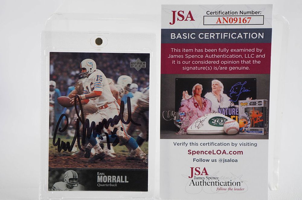 Lot 529: Earl Morrall No. 15 Miami Dolphins Autographed Trading Card w/COA