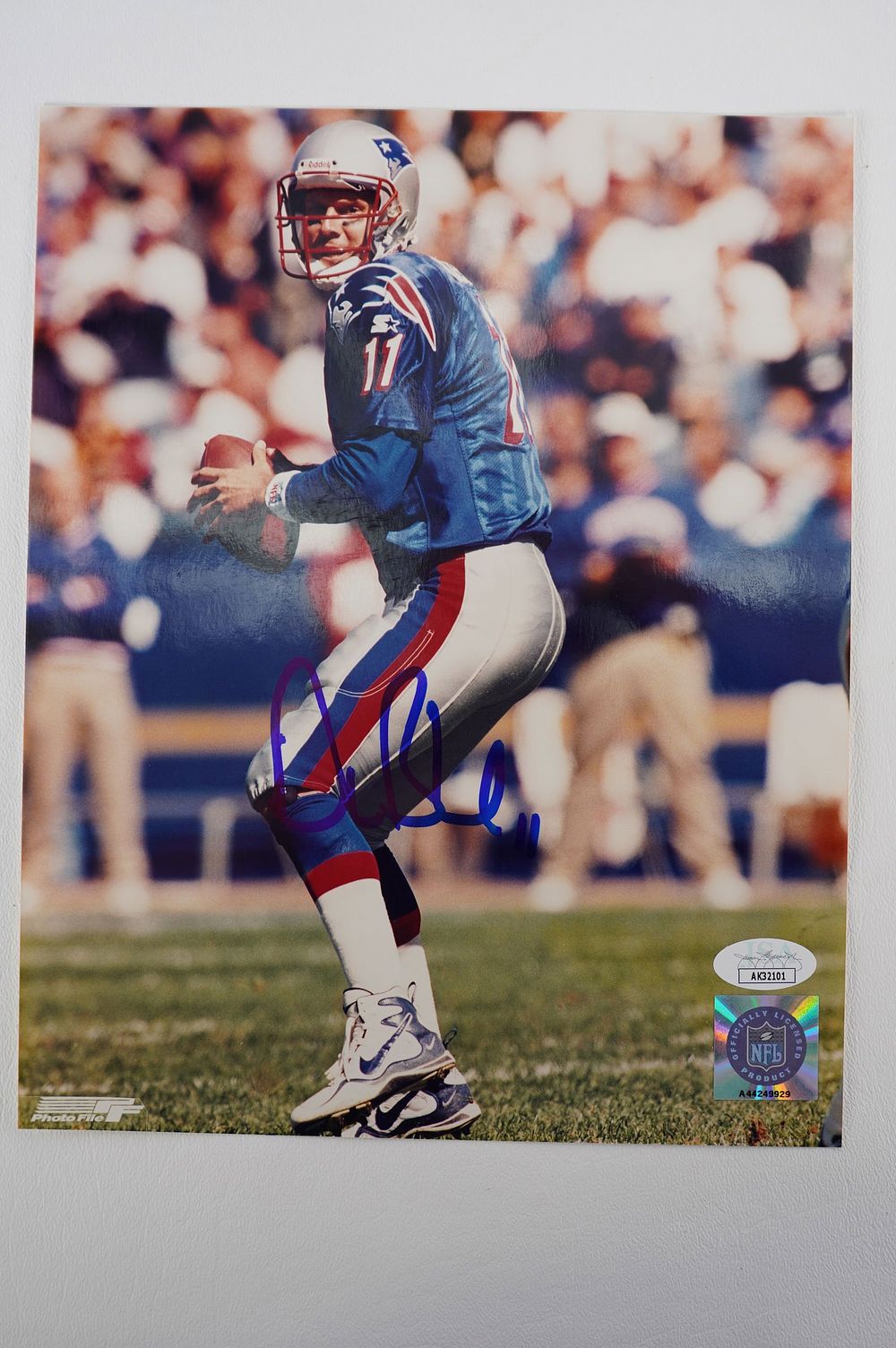 Lot 588: Drew Bledsoe No. 11 New England Patriots AUTOGRAPHED 8 x 10 Color Photo w/COA