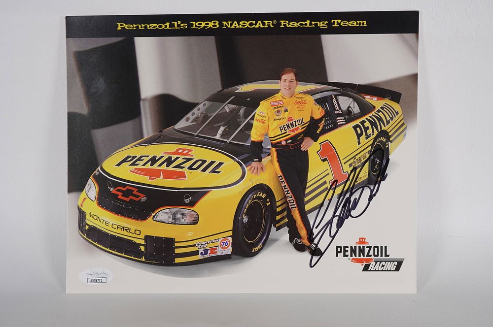 Lot 714: Steve Park No. 1 AUTOGRAPHED 10 x 8 Color Photo w/COA