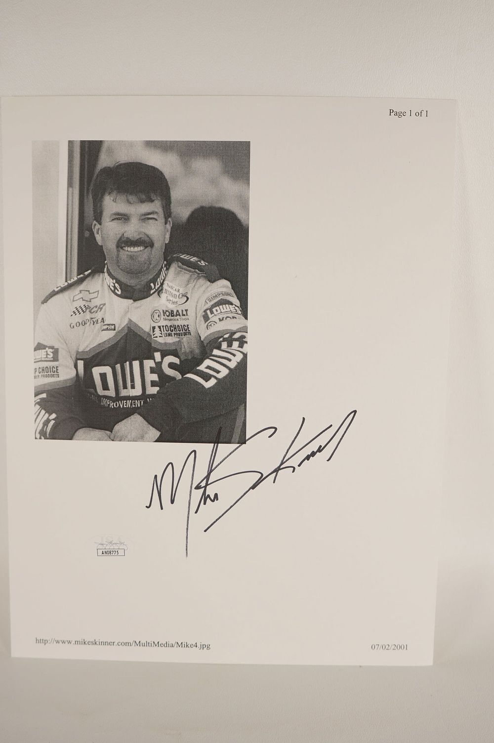 Lot 728: Mike Skinner AUTOGRAPHED Hand Signed B & W Photo w/COA
