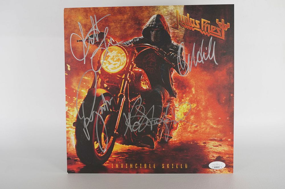Lot 758: Judas Priest, Band AUTOGRAPHED Vinyl Album Flat w/COA