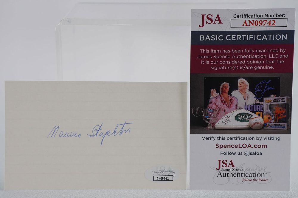 Lot 825: Maureen Stapleton AUTOGRAPHED Index Card All in the Family Actress w/COA