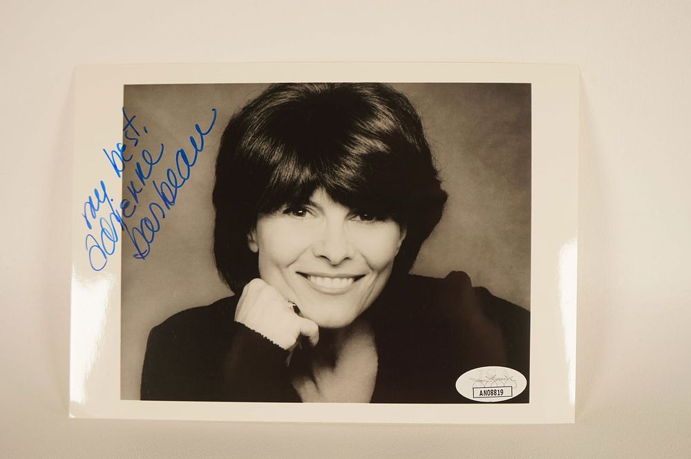 Lot 851: Adrienne Barbeau, Maude, Actress/Author AUTOGRAPHED 6.5 x 5 B & W Photo w/COA