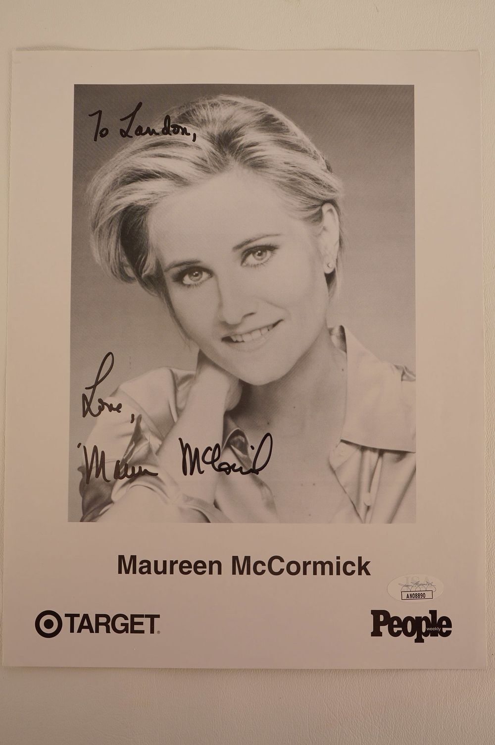 Lot 885: Maureen McCormick, Marsha on The Brady Bunch, Actress AUTOGRAPHED 8.5 x 11 B & W Photo w/COA