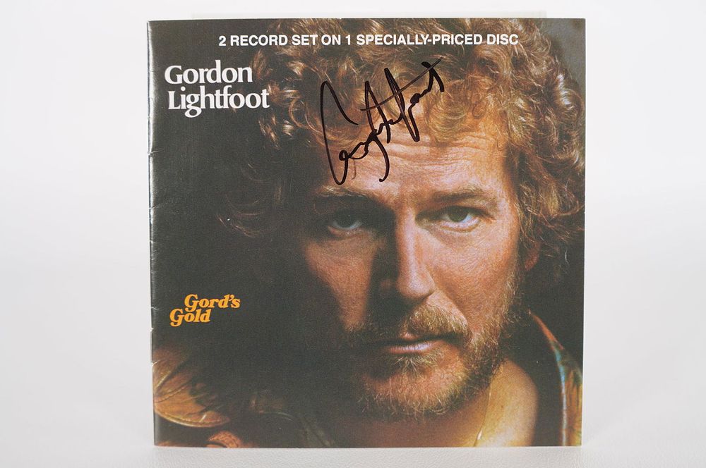 Lot 923: Gordon Lightfoot, AUTOGRAPHED CD Cover, Singer/Songwriter w/COA