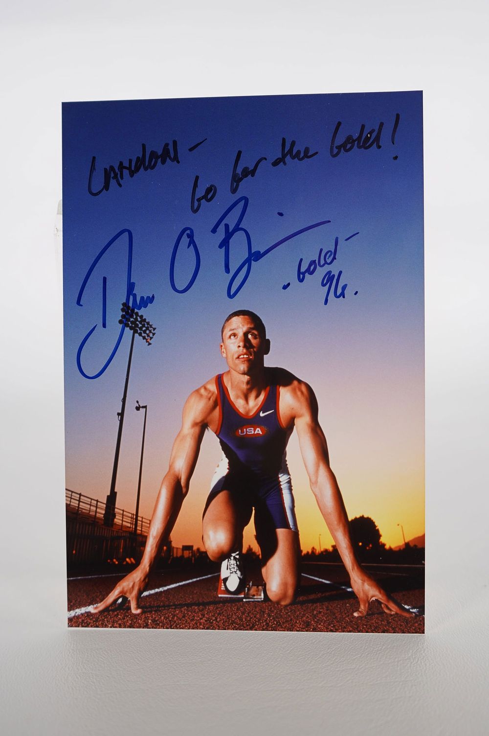 Lot 942: Dan O'Brien, Olympic Athlete AUTOGRAPHED 4 x 6 Color Photo w/COA