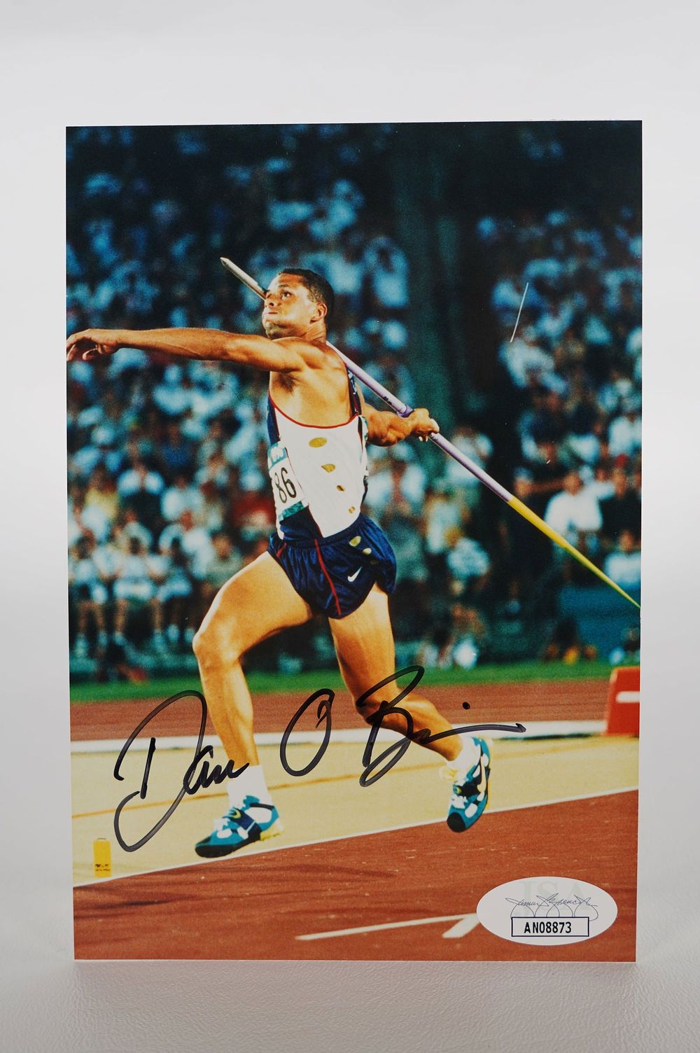 Lot 944: Dan O'Brien, Olympic Athlete AUTOGRAPHED 4 x 6 Color Photo w/COA