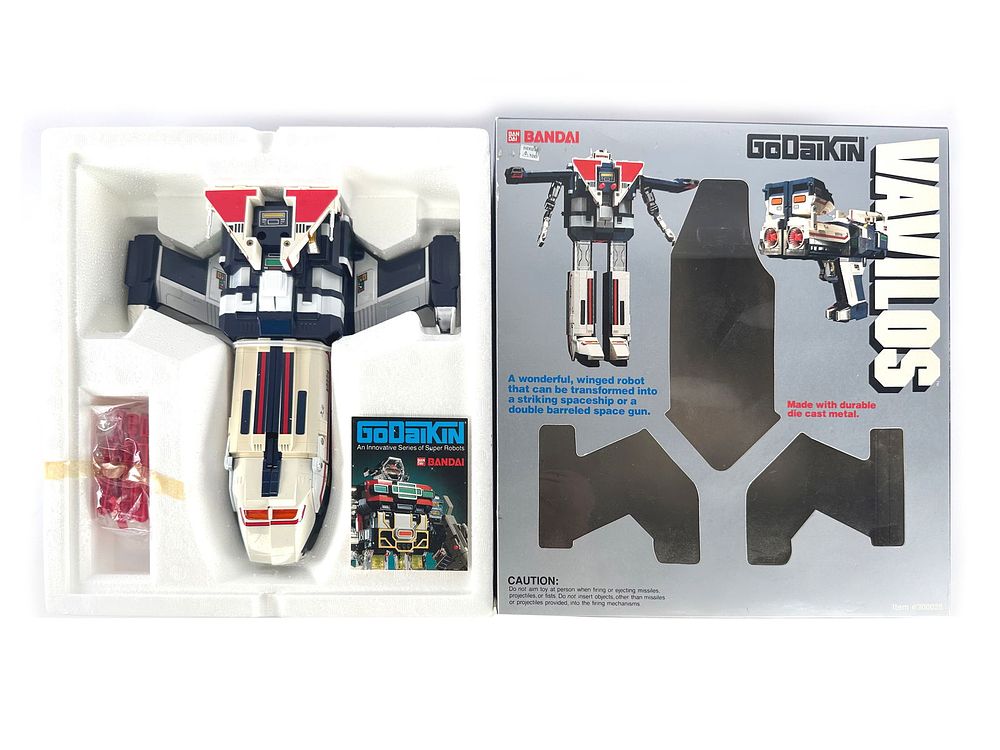 Lot 141: Vavilos DX Godaikin Robot in Box