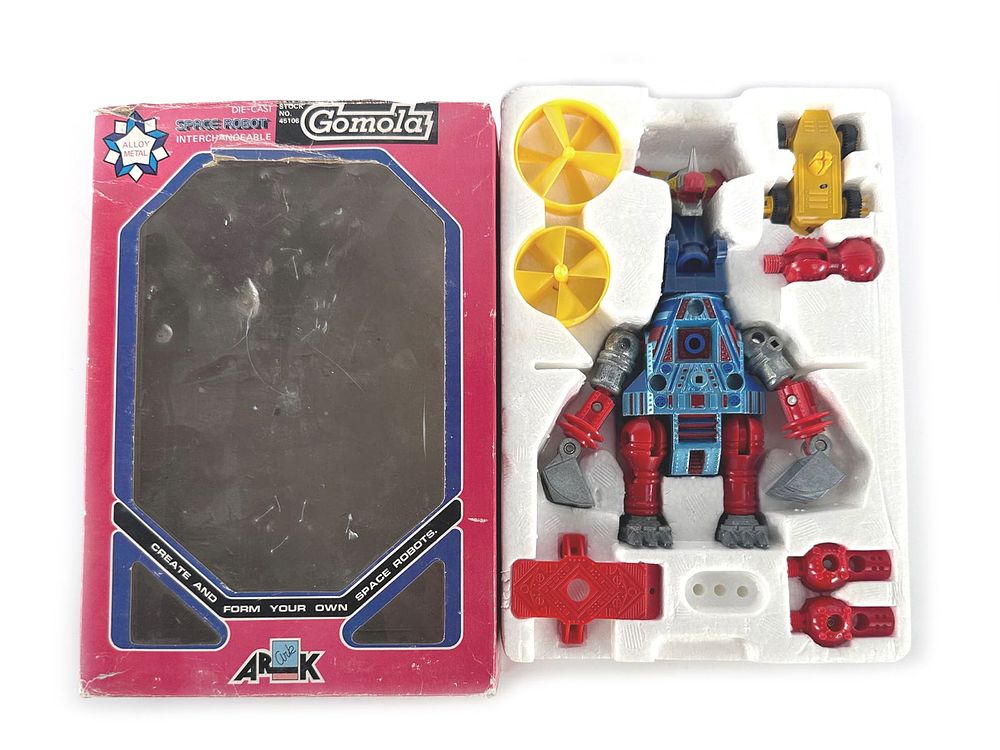 Lot 142: Gamola Ark Diecast Robot