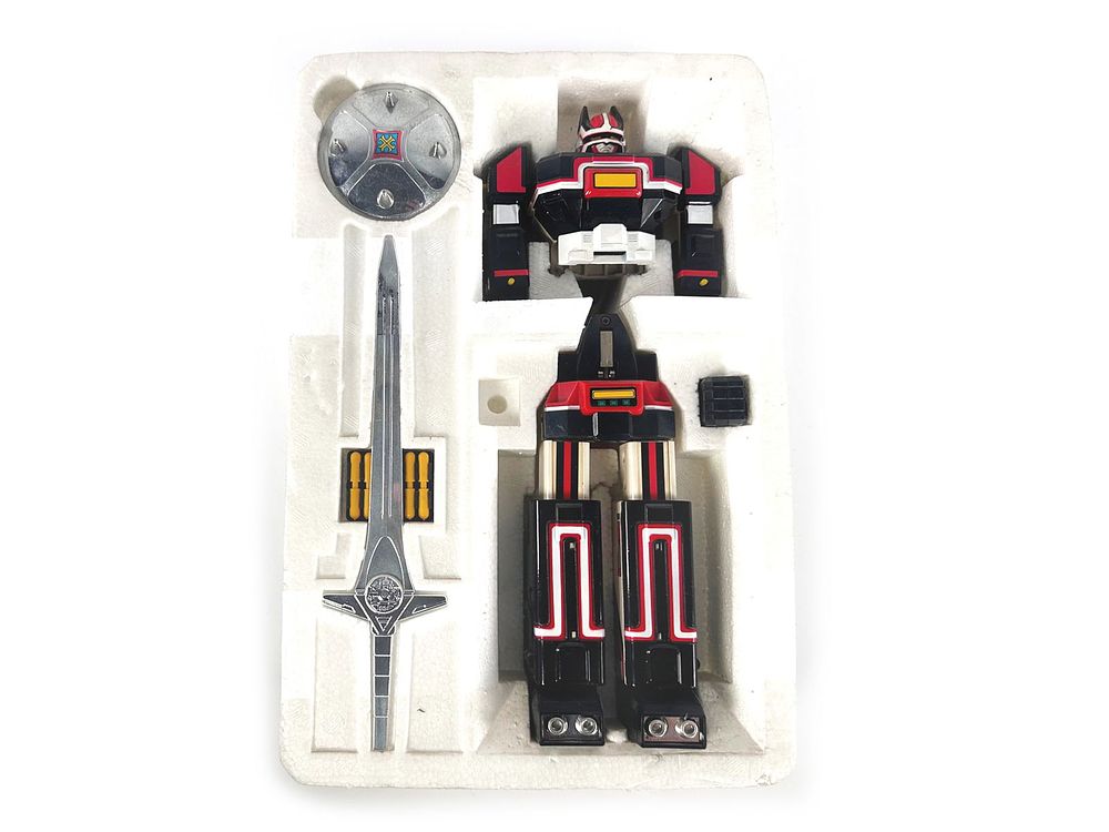 Lot 147: Bioman Robot DX Godaikin Toy