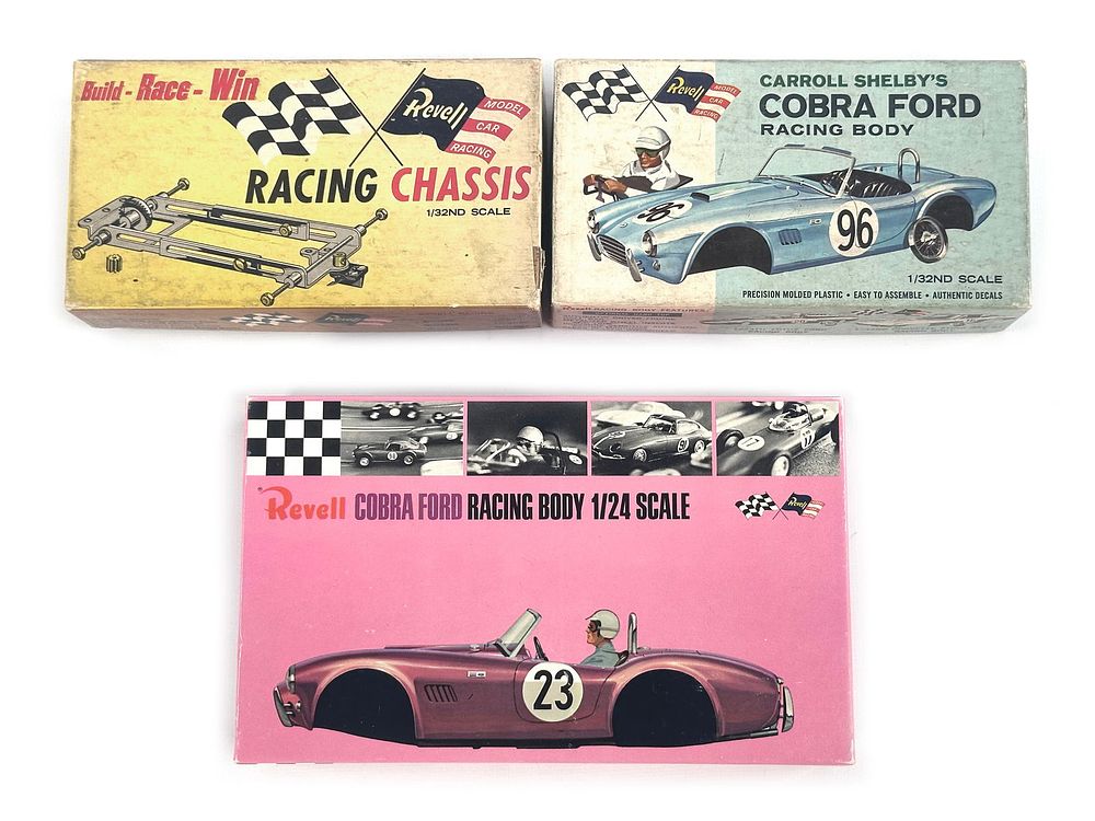 Lot 219: Revell 1/24 Cobra Racing Body and 1/32 Cobra and Chassis