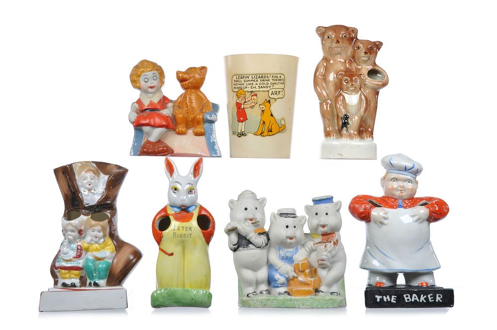 Lot 323: 7pcs of Vintage Character Ceramic Toothbrush Holders Germany and Japan