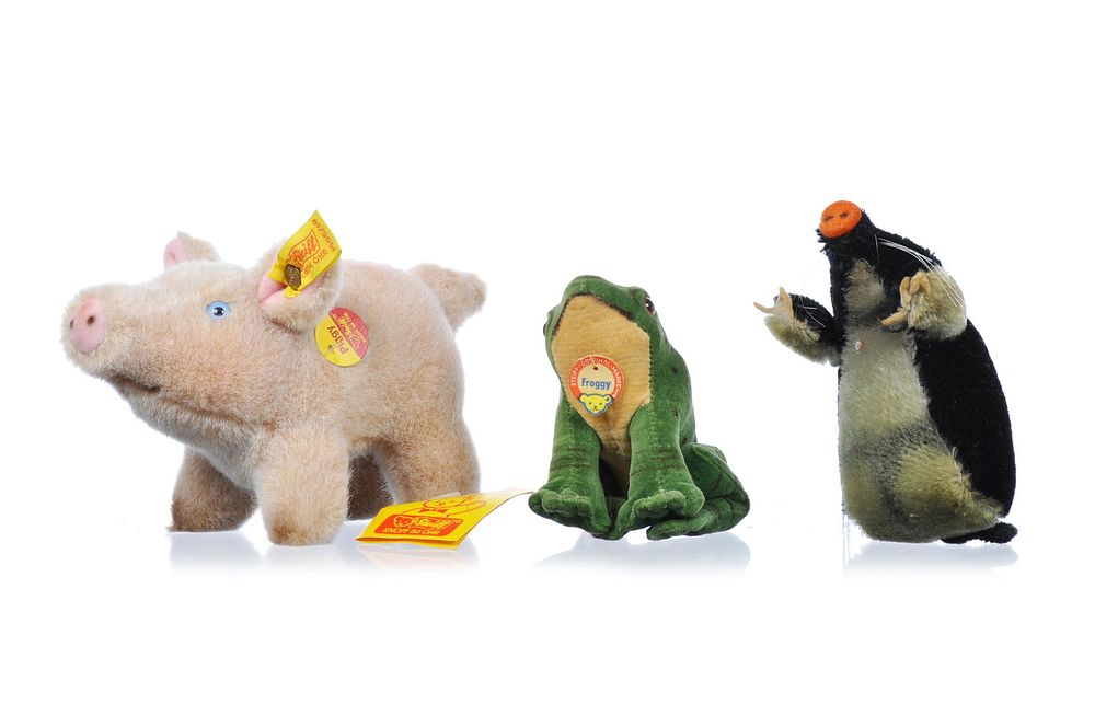 Lot 326: 3 Mini Steiff Mole, Pig, Frog Stuffed Animals