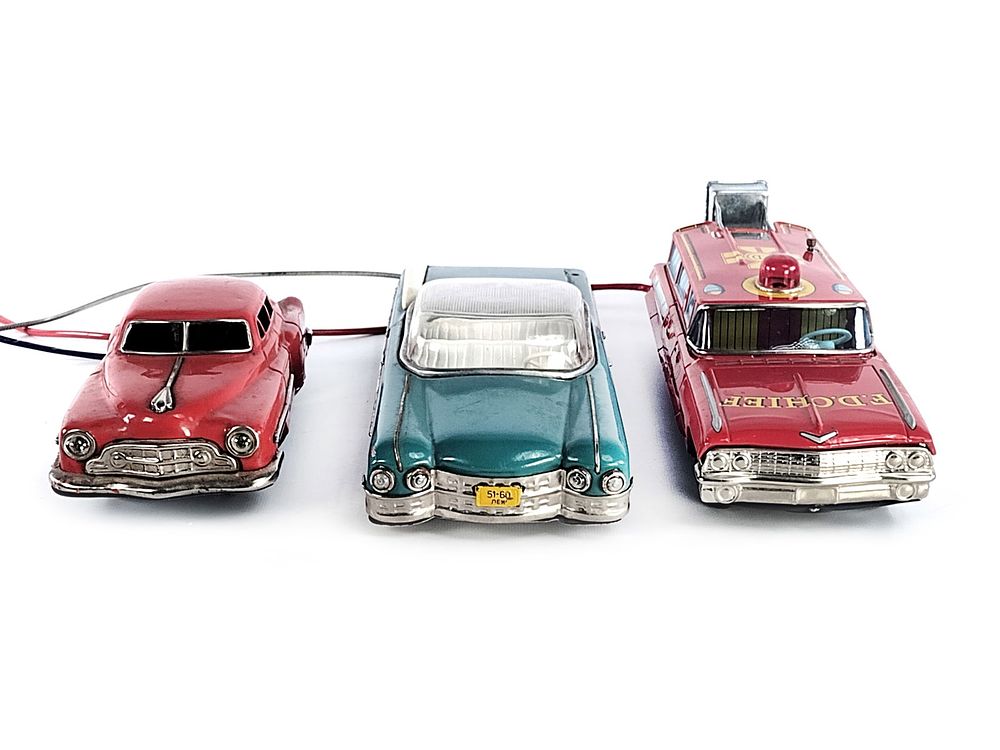 Lot 361: 3 Tin R/C Cars; Yonezawa F.D. Chief, Soviet USSR Cadillac, Cragstan