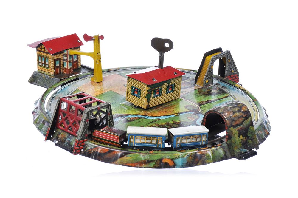 Lot 368: Distler ca. 1925 #536 Tin Windup Miniature Scenic Railway