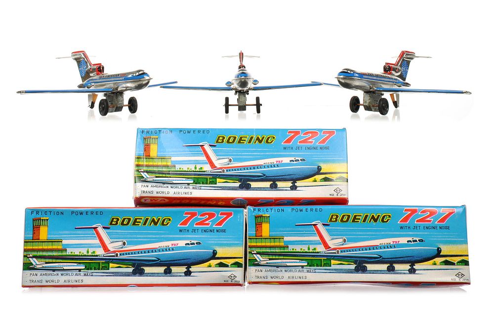 Lot 374: Takatoku T.T. 1960s Tin Friction T.W.A Pan Am Boeing 727 Boxed Japanese Toys (3)