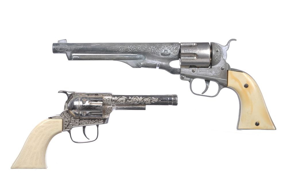 Lot 385: Hubley Cap Gun Model 1860 Colt .44 Full Size w/Bullets and Revolver