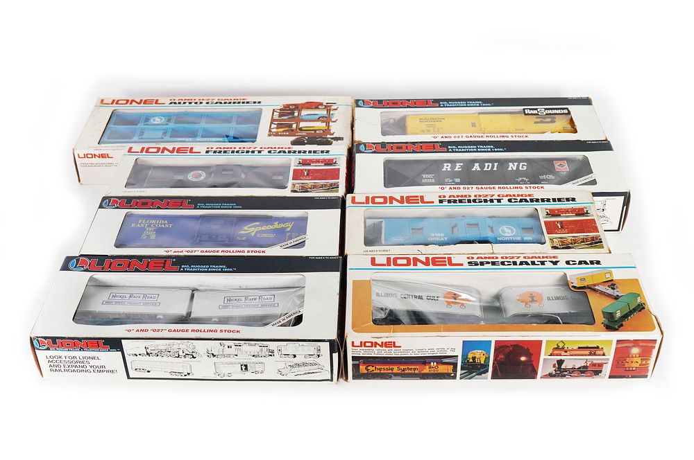 Lot 404: Lionel Freight Cars 6-9188 6-9268 6-9285 9216 6-19209 6-19312 6-16632 6-16307 Boxed