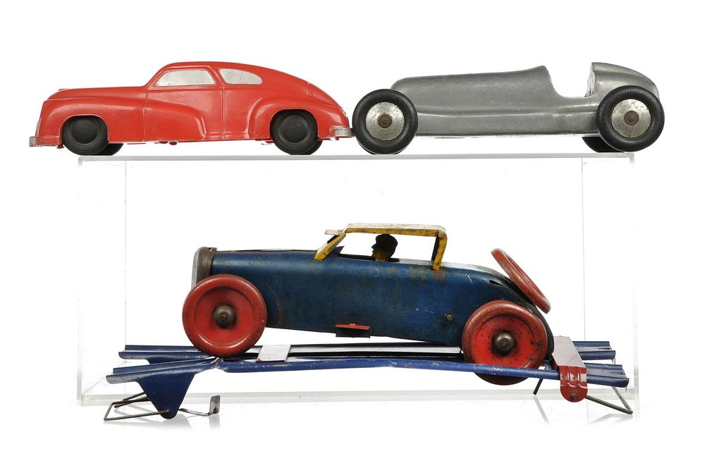 Lot 257E: 3 Vehicles Wilbur Shaw Racer, Girard Windup Racer & Trailer, Saunders Fire Chief