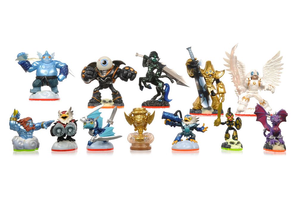 Lot 185G: ActiVision Skylanders Figures Set of 12
