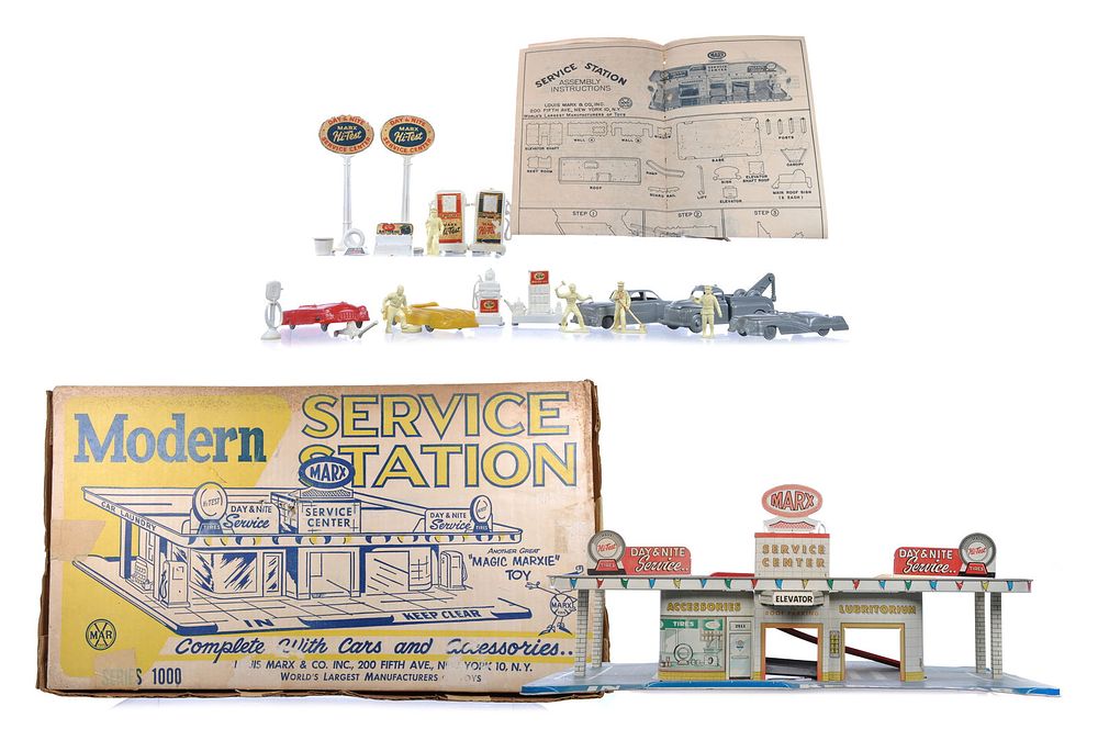 Lot 377C: Marx Modern Service Station Series S-1000 Boxed