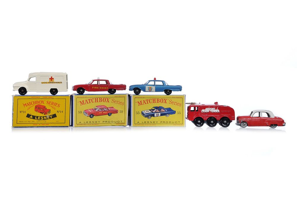 Lot 380F: 5 Matchbox #45 Lomas/#55 Police/#59 Fire Chief/#63 Foamite/Unmarked