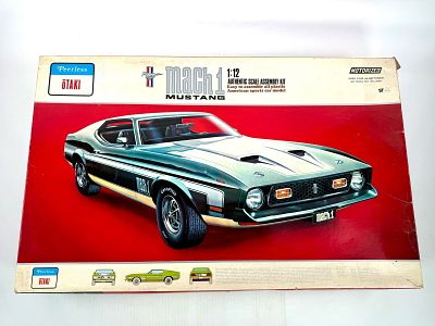 OTAKI Mustang Mach 1 Motorized 1/12 MIB. OTAKI - Mustang Mach 1 motorized 1/12 MIB, unstarted 